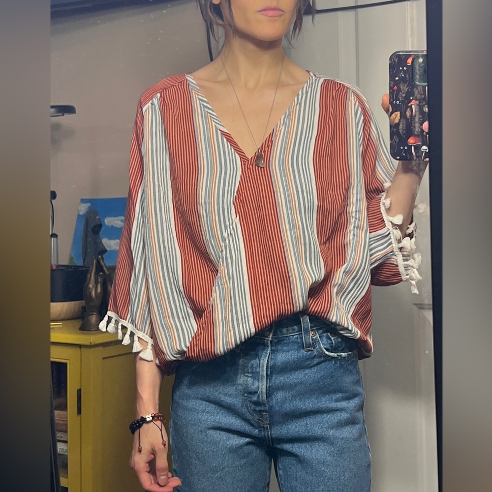 NWT Tassel sleeve blouse